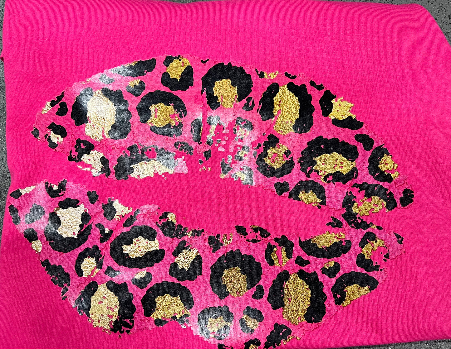 Leopard & Pink Lips